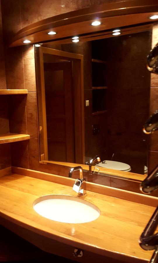 Apartament 1